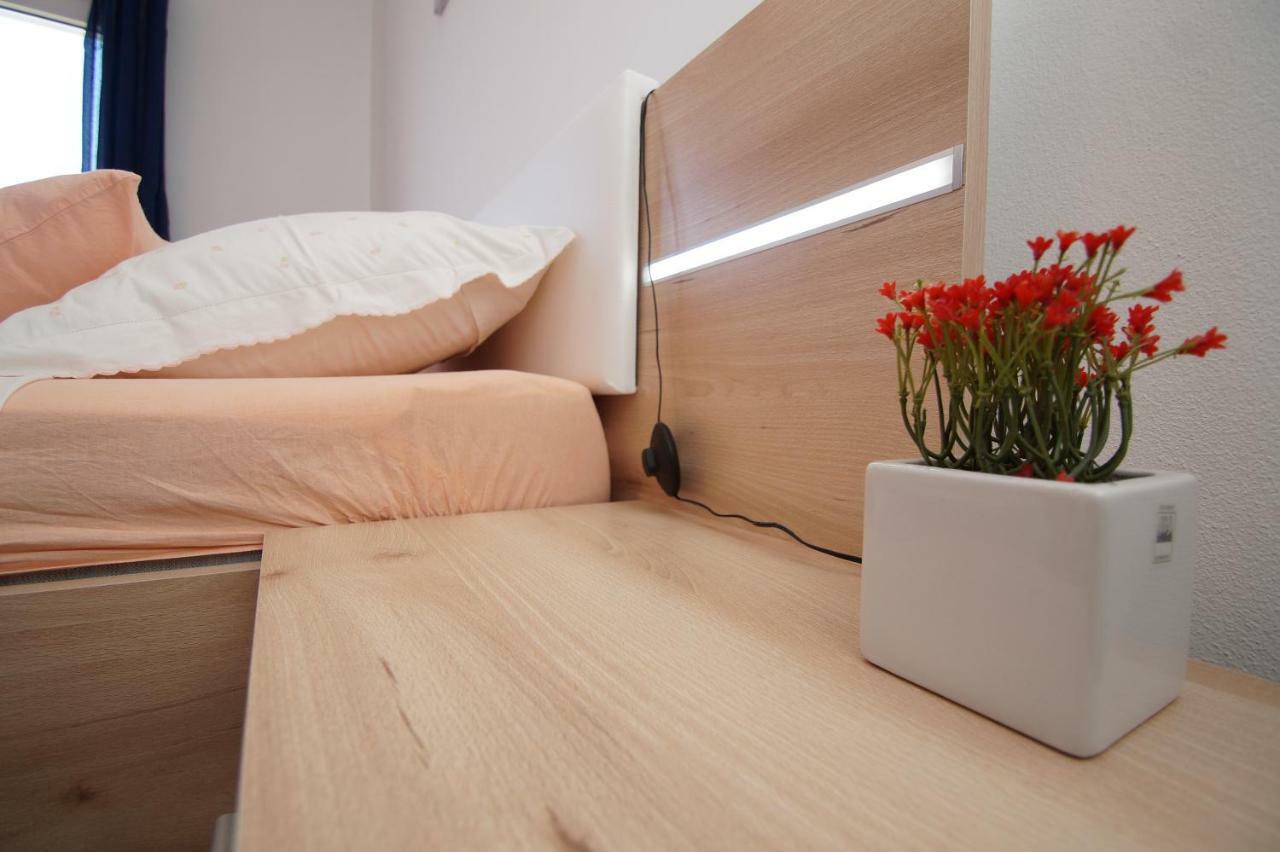 Apartments Mirna Đảo Korčula Ngoại thất bức ảnh